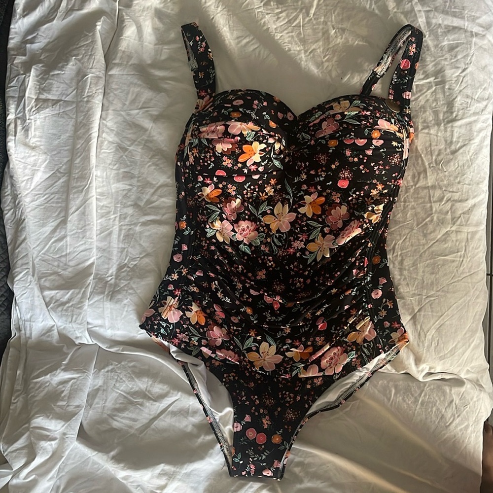 This Is An Australian Brand Swimsuit With Tummy Control To Show Curves